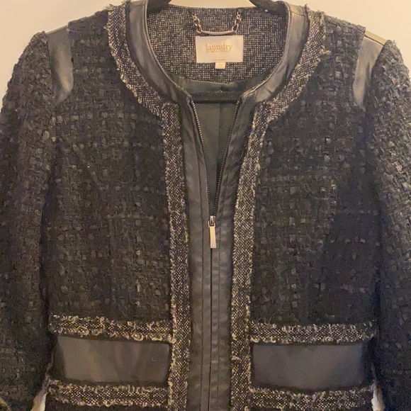Tweed jacket in size small - Picture 3 of 5